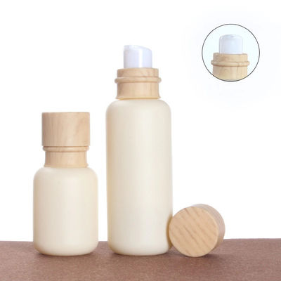 il cosmetico di vetro del coperchio a vite 110ml 47/400 imbottiglia i barattoli con i coperchi di bambù 47mm