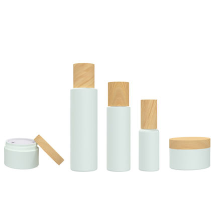 24/415 di cosmetico di plastica bianco di 140ml 55g imbottiglia il contenitore con i coperchi